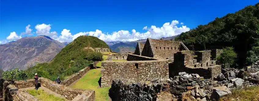 Tour to CHOQUEQUIRAO TREK